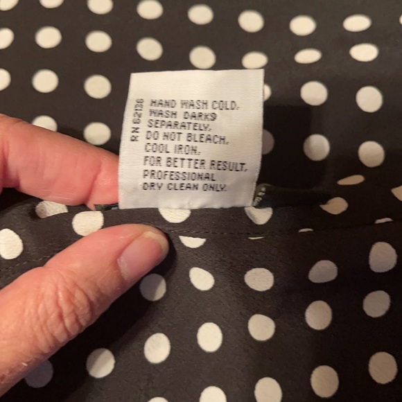 Guess polka dot skirt - Picture 6 of 6